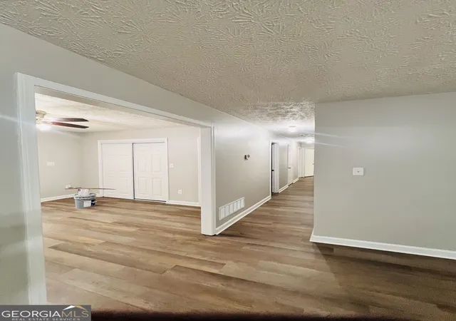 Photo 3 of Single family home for sale at 260 New Hope Dr, Mcdonough, GA 30252 | MLS# 10827691 | Listing updated on 2026-09-10