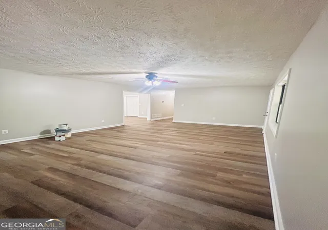 Photo 4 of Single family home for sale at 260 New Hope Dr, Mcdonough, GA 30252 | MLS# 10827691 | Listing updated on 2026-09-10