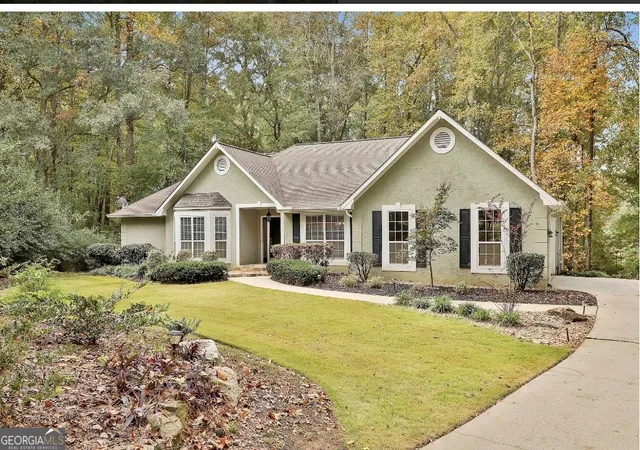 Photo 3 of Single family home for sale at 20 Audubon Pt, Newnan, GA 30265 | MLS# 10792481 | Listing updated on 2026-10-08