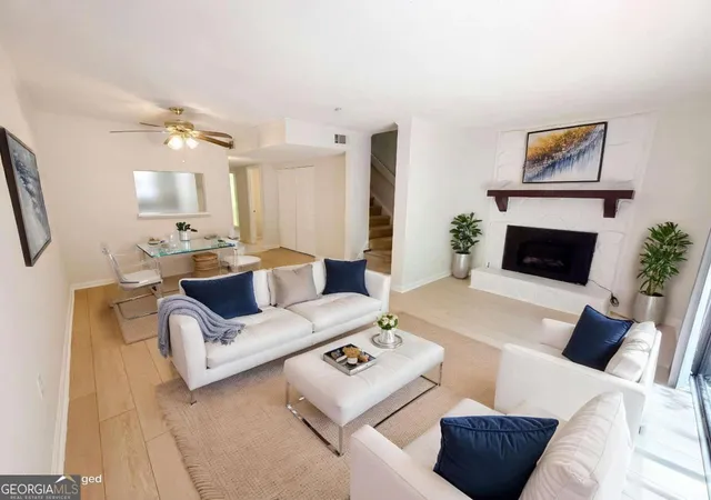 Photo 3 of Condo for sale at 6202 Overlook Rd, Peachtree Corners, GA 30092 | MLS# 10736446 | Listing updated on 2026-09-13