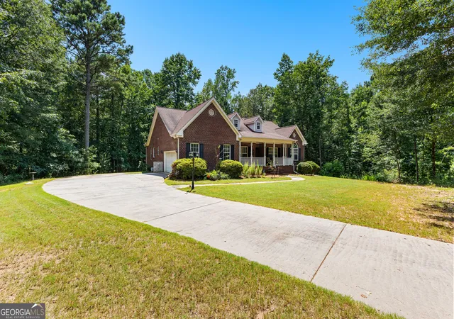 Photo 3 of Sale Pending at 50 Kay Ct, Sharpsburg, GA 30277 | MLS# 10635686 | Listing updated on 2025-12-23