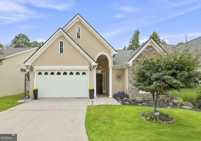 Photo 1 of Single family home for sale at 209 Collierstown Wy, Peachtree City, GA 30269 | MLS# 10833944 | Listing updated on 2026-09-10