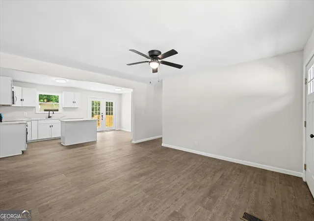 Photo 3 of Single family home for sale at 2005 Watergate Ln, Tunnel Hill, GA 30755 | MLS# 10834071 | Listing updated on 2026-09-10