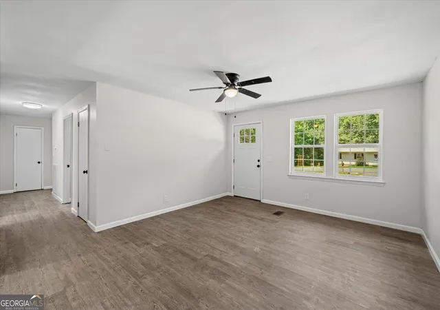 Photo 4 of Single family home for sale at 2005 Watergate Ln, Tunnel Hill, GA 30755 | MLS# 10834071 | Listing updated on 2026-09-10
