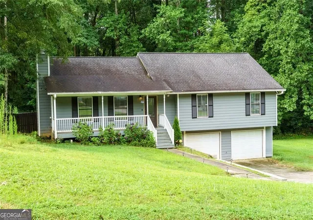 4th image of 2641 Foxglove Dr Sw, Marietta, GA 30064 | MLS# 10810555