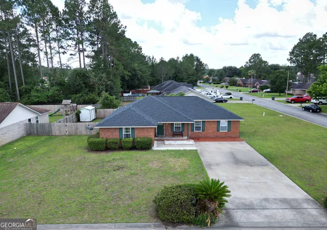 Photo 1 of Single family home for sale at 2201 Driftwood Ln, Hinesville, GA 31313 | MLS# 10875464 | Listing updated on 2026-10-28