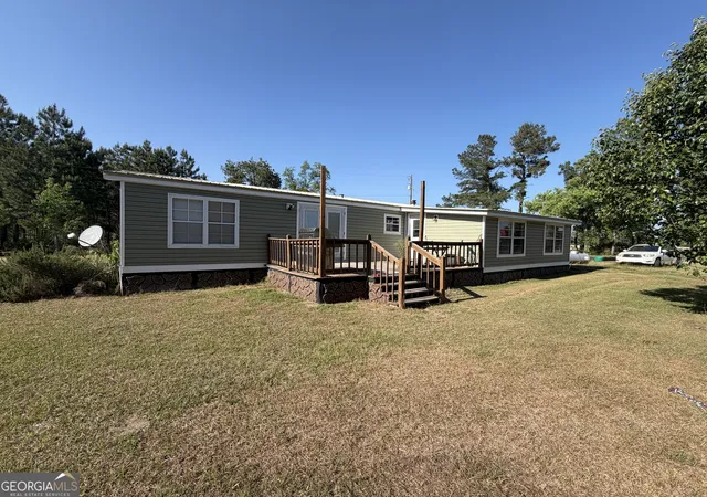 Photo 3 of Manufactured home for sale at 40 Azalea Dr, Hazlehurst, GA 31539 | MLS# 10755951 | Listing updated on 2026-09-27