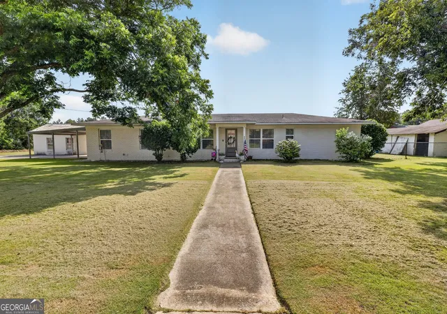 Homes for sale in Brooklet, GA | 615 Pinewood Dr, Brooklet, GA 30415 | MLS# 10799474