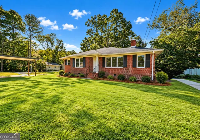 Photo 1 of Sale Pending at 317 E Broad St, Winder, GA 30680 | MLS# 10877324 | Listing updated on 2026-10-28
