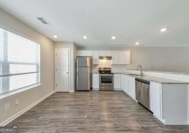 Photo 4 of Sale Pending at 4431 Pinscher St, Union City, GA 30291 | MLS# 10817932 | Listing updated on 2026-09-15