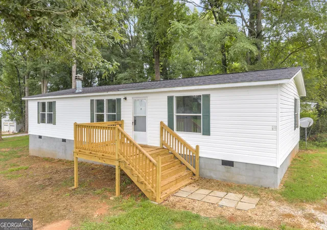 1st image of 218 Gainesville St, Carnesville, GA 30521 | MLS# 10823580