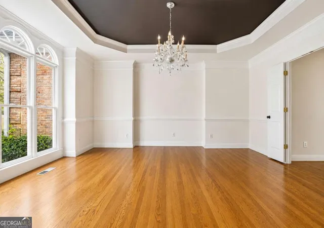 Photo 3 of Sale Pending at 2059 Fairhill Ln Nw, Marietta, GA 30064 | MLS# 10816285 | Listing updated on 2026-09-14