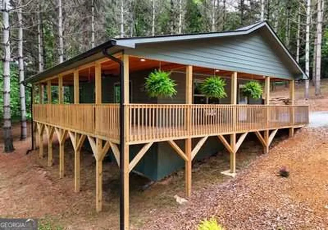 Homes for sale in Hayesville, NC | 124 Lakeside Estates Dr, Hayesville, NC 28904 | MLS# 10794158