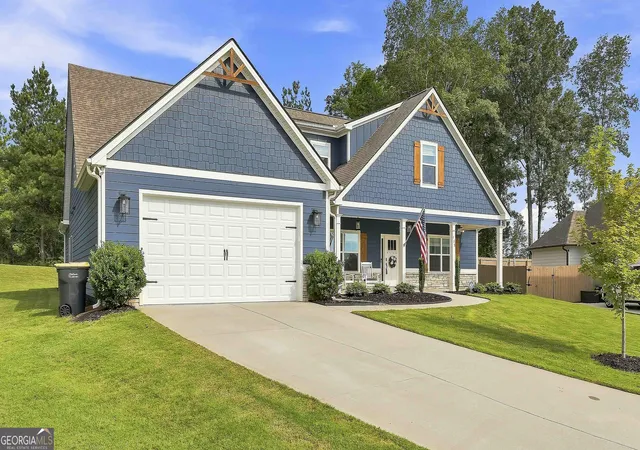 Photo 3 of Single family home for sale at 139 Nelms St, Senoia, GA 30276 | MLS# 10829701 | Listing updated on 2026-09-14