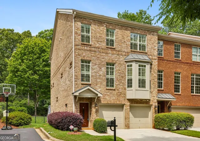 1st image of 5577 Julian Pl, Atlanta, GA 30342 | MLS# 10764759