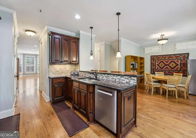 5th image of 5577 Julian Pl, Atlanta, GA 30342 | MLS# 10764759