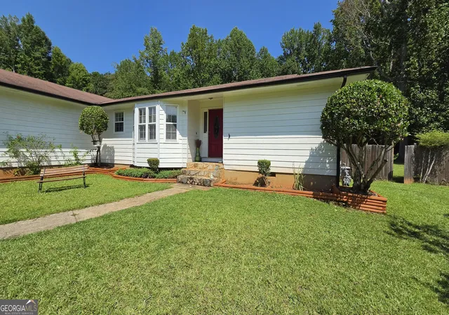 Photo 3 of Single family home for sale at 285 Nectarine Dr, Newnan, GA 30265 | MLS# 10824994 | Listing updated on 2026-08-22