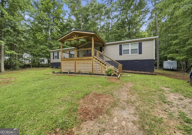 Homes for sale in Eatonton, GA | 401 Possum Point Dr, Eatonton, GA 31024 | MLS# 10783196