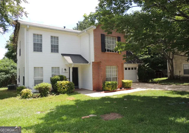 Photo 3 of Sale Pending at 5866 Crescent Ridge Ct, Lithonia, GA 30058 | MLS# 10797416 | Listing updated on 2026-09-20