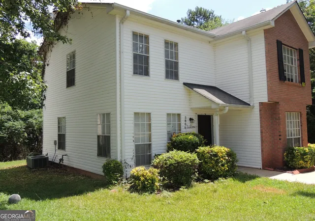 Photo 3 of Sale Pending at 5866 Crescent Ridge Ct, Lithonia, GA 30058 | MLS# 10797416 | Listing updated on 2026-09-20