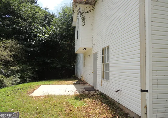 Photo 4 of Sale Pending at 5866 Crescent Ridge Ct, Lithonia, GA 30058 | MLS# 10797416 | Listing updated on 2026-09-20