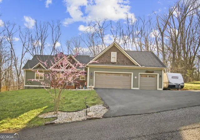 Photo 1 of Single family home for sale at 2406 Winterview Rdg, Gainesville, GA 30506 | MLS# 10832409 | Listing updated on 2026-09-08