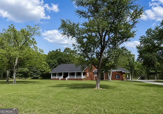 Photo 1 of Sale Pending at 752 Old Hortense Rd, Hortense, GA 31543 | MLS# 10835377 | Listing updated on 2026-09-18