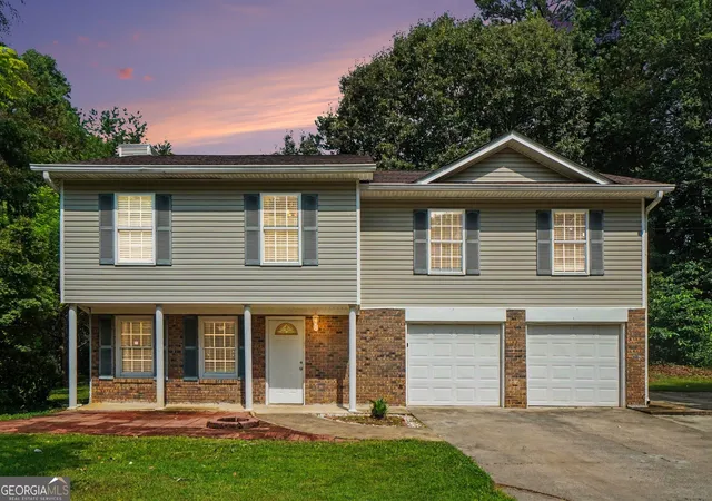 Homes for sale in Marietta, GA | 3364 Hollyridge Trl Sw, Marietta, GA 30008 | MLS# 10789902