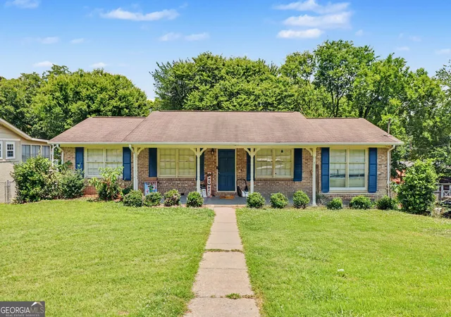 Photo 1 of Single family home for sale at 202 Cherry Hl Dr, Calhoun, GA 30701 | MLS# 10785995 | Listing updated on 2026-07-22