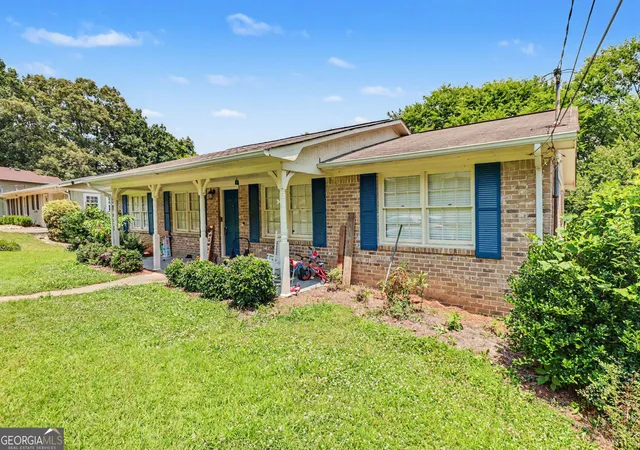 Photo 3 of Single family home for sale at 202 Cherry Hl Dr, Calhoun, GA 30701 | MLS# 10785995 | Listing updated on 2026-07-22