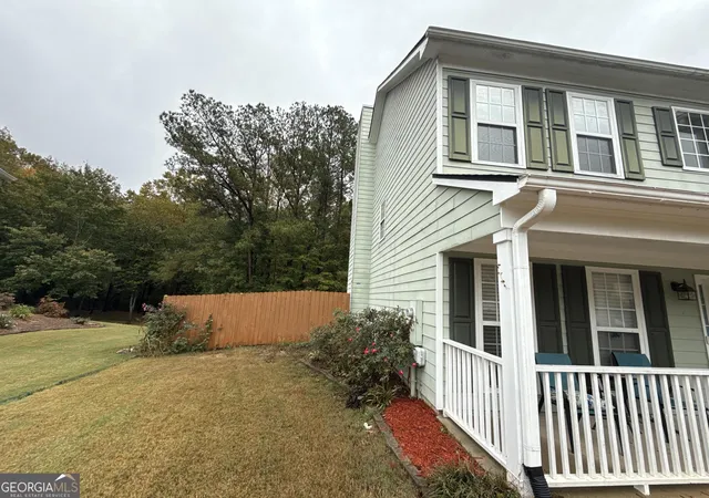 Photo 2 of Single family home for sale at 2117 Caneridge Dr Sw, Marietta, GA 30064 | MLS# 10637616 | Listing updated on 2025-11-18