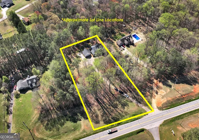 Homes for sale in Royston, GA | 1272 Hwy 17 S, Royston, GA 30662 | MLS# 10779515