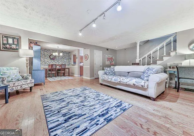 Photo 3 of Condo for sale at 3960 Riverlook Pkwy Se #102, Marietta, GA 30067 | MLS# 10776561 | Listing updated on 2026-08-29