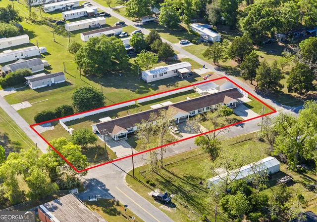Photo 1 of Multi family home for sale at 660 Woodward Ave, Waycross, GA 31503 | MLS# 10732046 | Listing updated on 2026-04-28