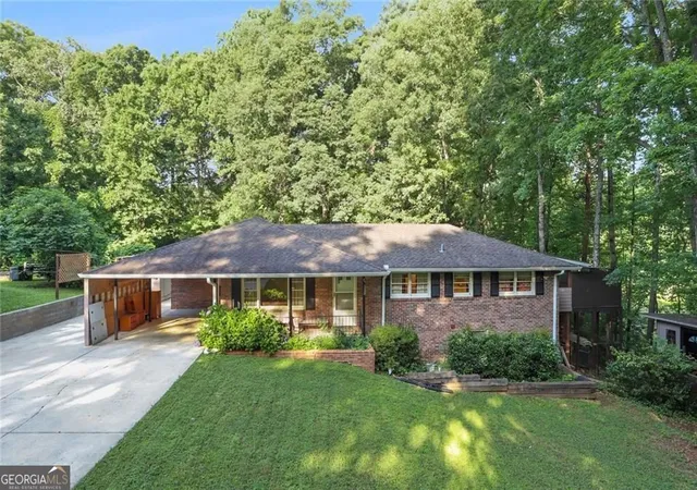 1st image of 108 Woodland St, Buford, GA 30518 | MLS# 10692358