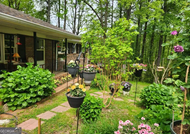 3rd image of 108 Woodland St, Buford, GA 30518 | MLS# 10692358