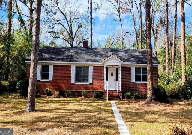 1st image of 215 Vista Cir, Statesboro, GA 30458 | MLS# 10805498