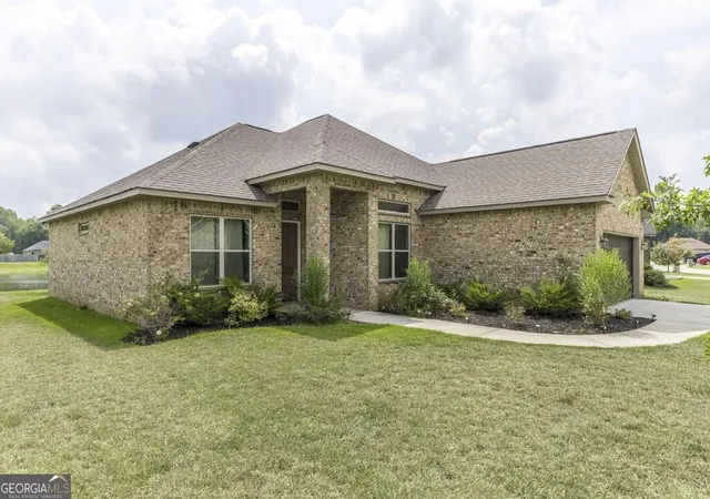 Photo 1 of Single family home for sale at 110 Gwendolyn Ave, Perry, GA 31069 | MLS# 10765509 | Listing updated on 2026-08-28