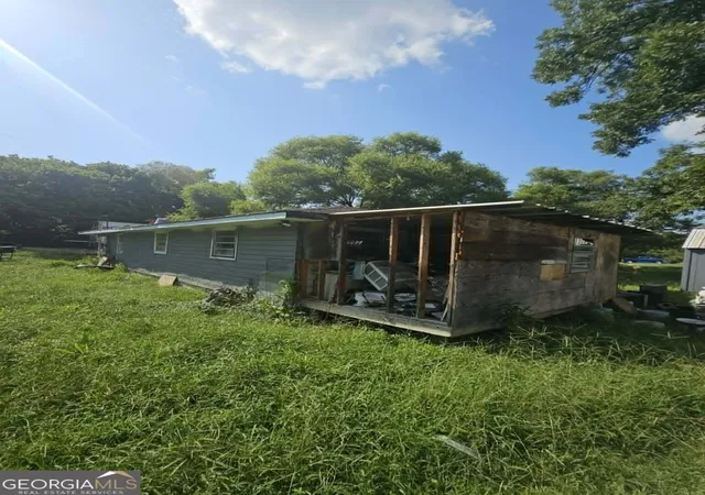 Photo 3 of Single family home for sale at 1105 Vann Dr, Cedartown, GA 30125 | MLS# 10830501 | Listing updated on 2026-09-04