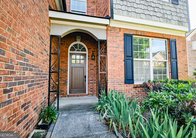 Photo 2 of Single family home for sale at 407 Arbor Ln, Loganville, GA 30052 | MLS# 10792747 | Listing updated on 2026-09-23
