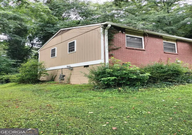 Photo 3 of Single family home for sale at 3798 Adkins Rd Nw, Atlanta, GA 30331 | MLS# 10822477 | Listing updated on 2026-09-14