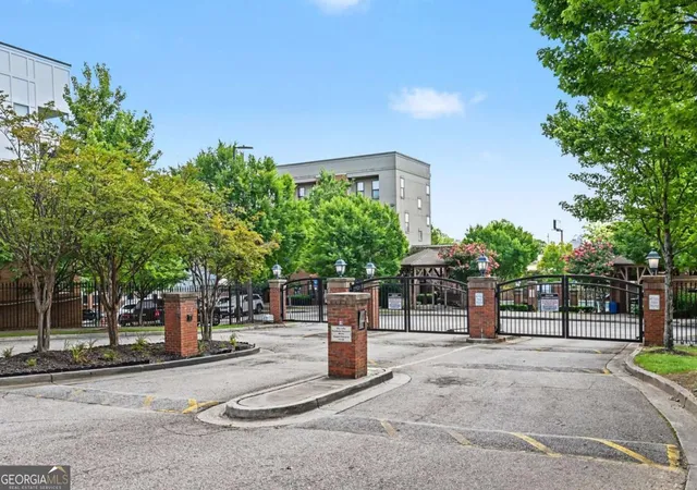 2nd image of 898 Oak St Sw #1220, Atlanta, GA 30310 | MLS# 10804339