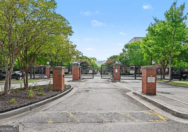 3rd image of 898 Oak St Sw #1220, Atlanta, GA 30310 | MLS# 10804339