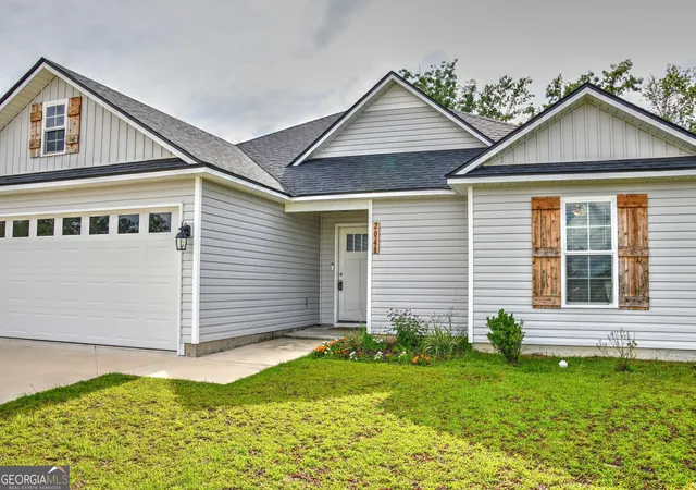 3rd image of 2048 Meadow Cove Dr, Valdosta, GA 31605 | MLS# 10774000