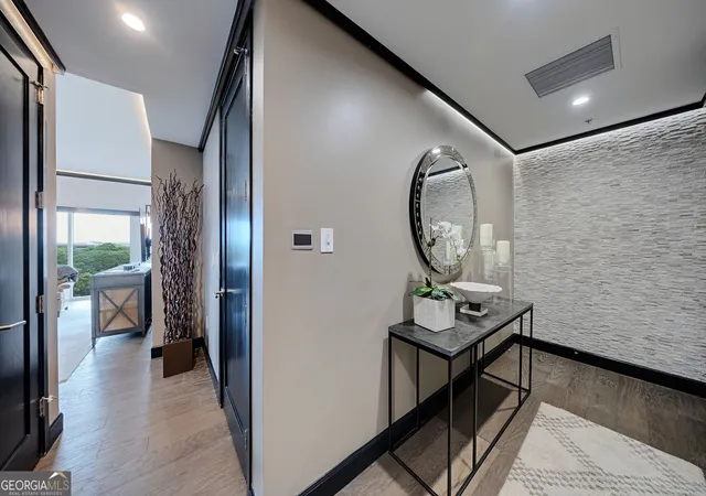 Photo 2 of Sale Pending at 1820 Peachtree St #1015, Atlanta, GA 30309 | MLS# 10814565 | Listing updated on 2026-08-10