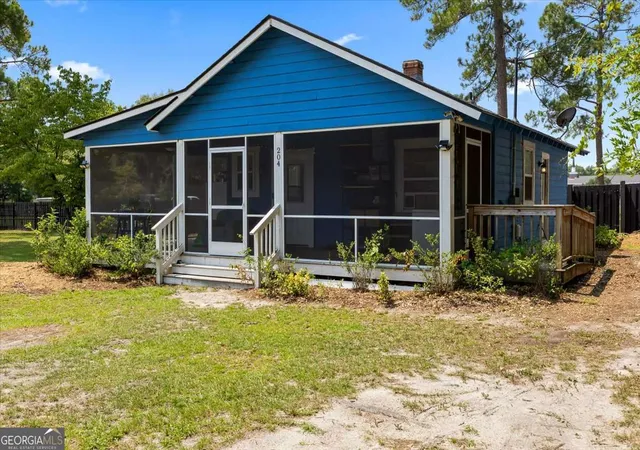 Photo 2 of Single family home for sale at 204 N Ash St, Springfield, GA 31329 | MLS# 10817987 | Listing updated on 2026-09-11