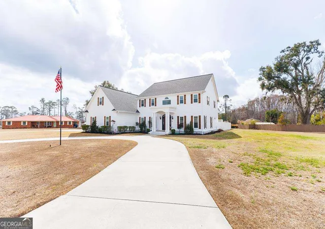 2nd image of 3800 Sherwood Dr, Valdosta, GA 31606 | MLS# 10694750