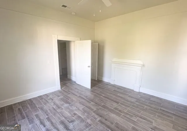 Photo 3 of Single family home for sale at 809 Mary St, Waycross, GA 31503 | MLS# 10811366 | Listing updated on 2026-09-09