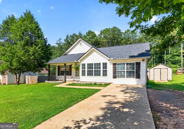 3rd image of 109 Jenny Rd, Grantville, GA 30220 | MLS# 10824689