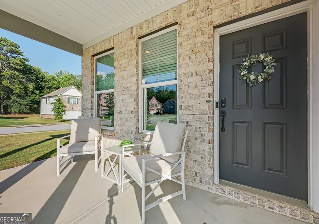 Photo 4 of Single family home for sale at 1826 Woodsley Ct, Loganville, GA 30052 | MLS# 10808395 | Listing updated on 2026-09-26